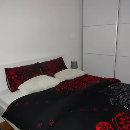 Apartment Hermes Apartment *