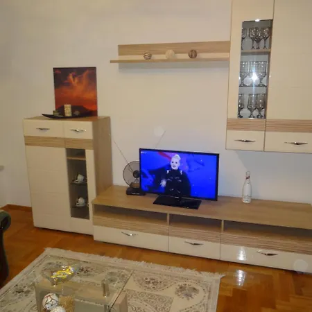 Apartment Hermes Apartment *