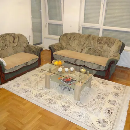 Apartment Hermes Apartment *